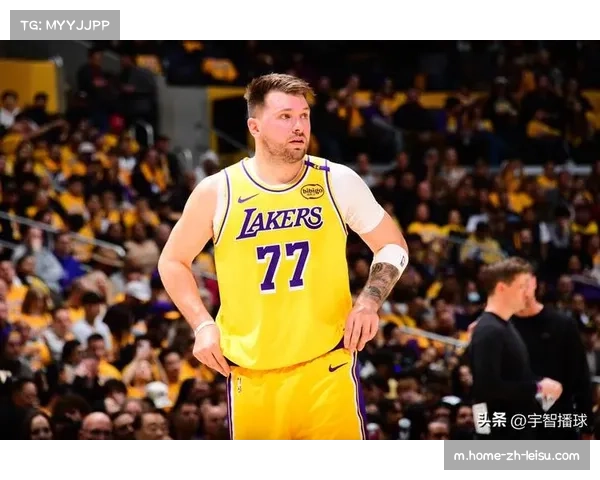 东契奇三节44分无解单打 湖人进攻体系围绕持球大核高效运转